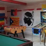 Camping Mobil-home Avec Terrasse Acces Handicape Au Boulou - Api-1-52-641 *