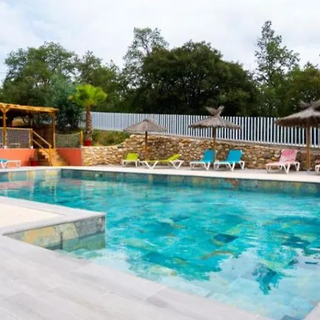 Camping Mobil-home Avec Terrasse Accès Handicapé Au Boulou - Api-1-52-641 Le Boulou